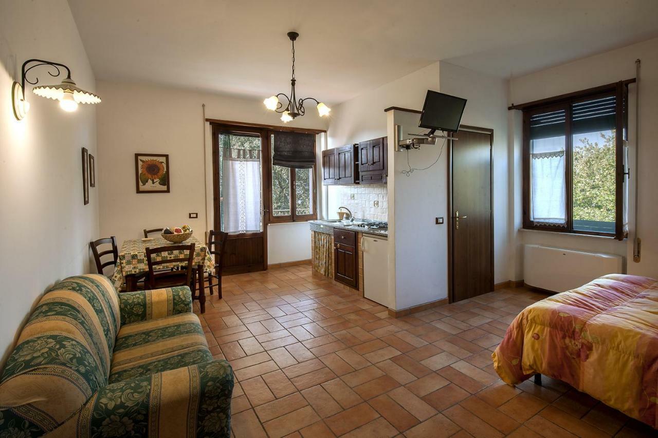 Agriturismo Fattoria Poggio Boalaio オルヴィエート エクステリア 写真